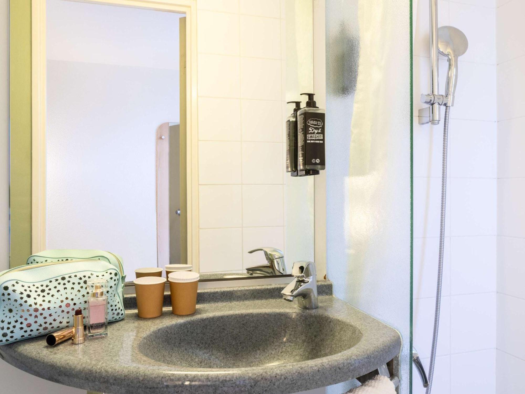 Ibis Budget Compiegne Centre-Ville Экстерьер фото